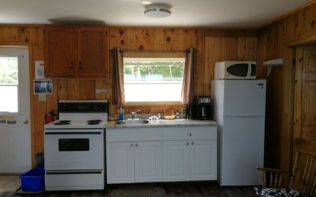 Knotty Pine Cottages