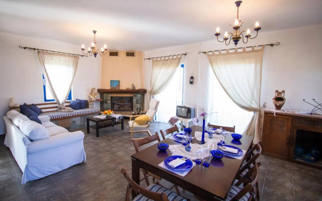 Mantilida Villa & Studio