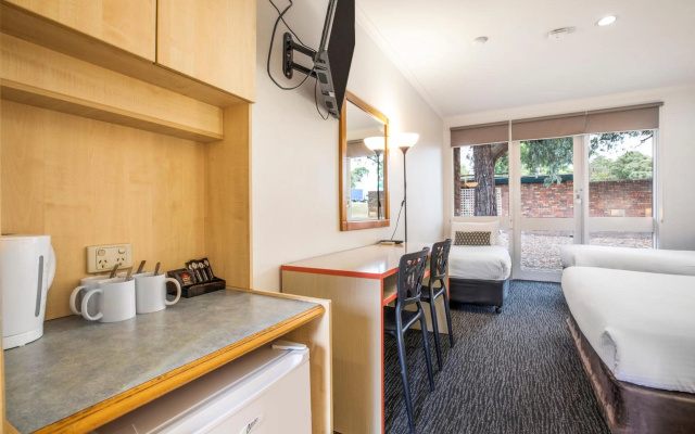 Burvale Hotel
