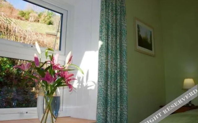 Ty Derw Country House