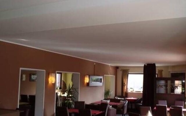 lukAs Restaurant Hotel Lounge Bar