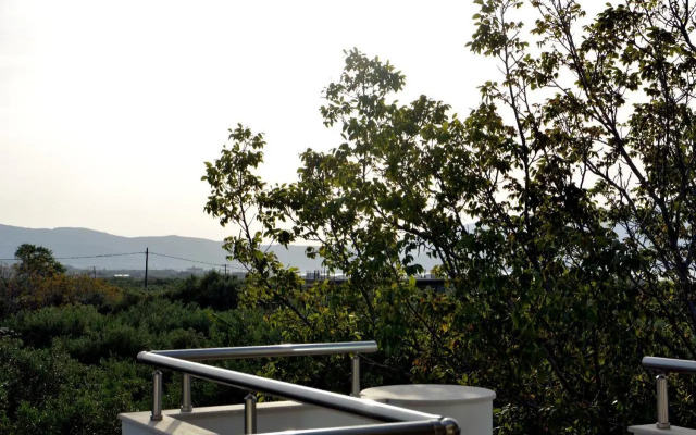 Ianthe Apartment