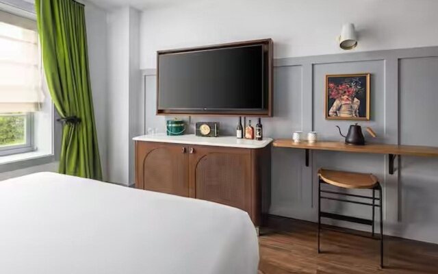 Wylie Hotel Atlanta, Tapestry Collection by Hilton