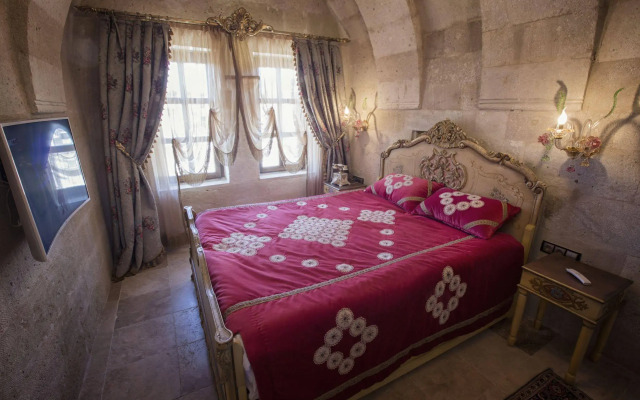 Elika Cave Suites & Spa