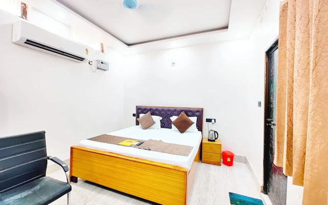 Hotel Mateshwari Palace Ayodhya