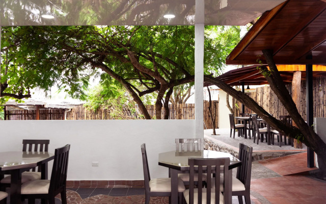 Hostal Baltra (Galapagos Apart and Suites)