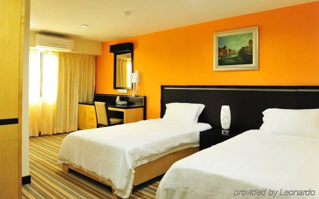 Hallmark Express Hotel