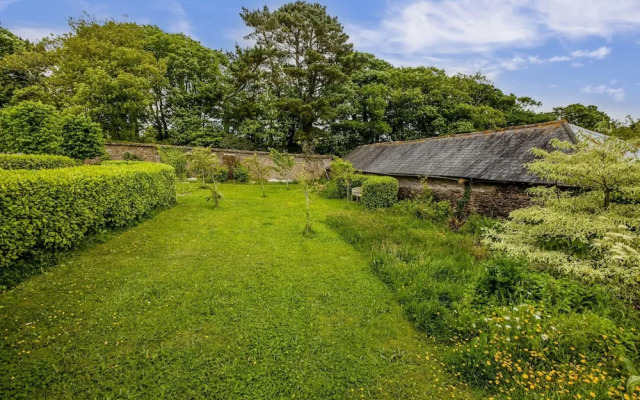 Little Redlap - Delightful Views Near Dartmouth