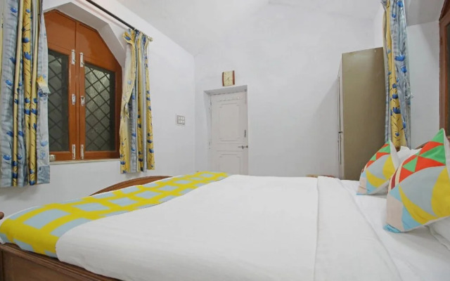 Thakore House By OYO Rooms