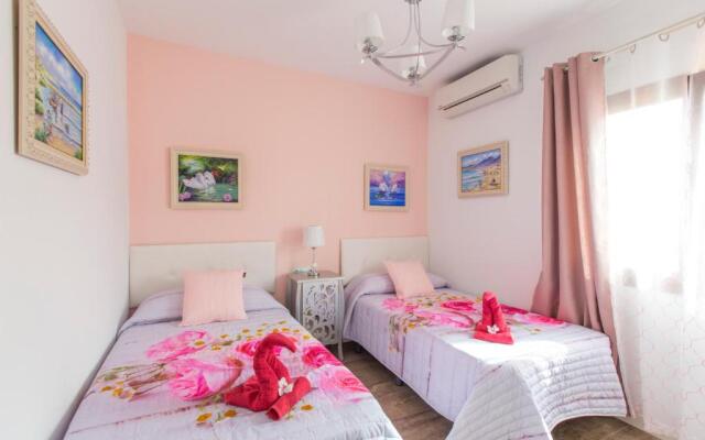Villa Bella Lucia 3. Piscina Climatizada, WiFi, BBQ.