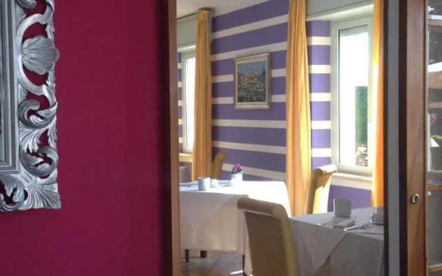 Hotel Benacus
