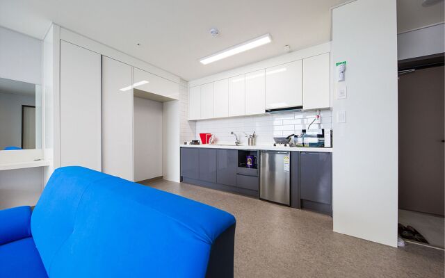 Shine Hotel
