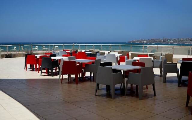 Acco Beach Hotel