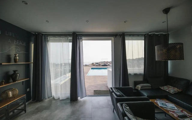 Residence top location apt. 1 Marghareta with sea view