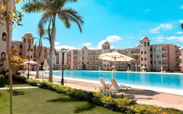 Marom Port Said Resort & Beach