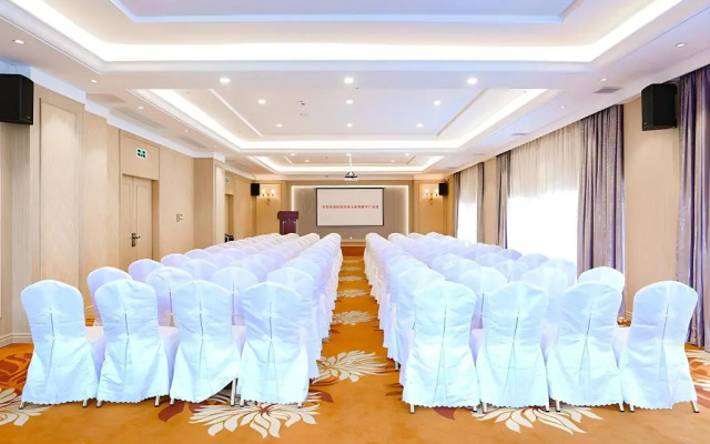 Vienna International Hotel (Foshan Gaoming Xinheng Plaza)