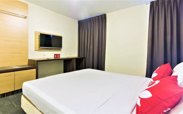 ZEN Rooms Basic Near I-City