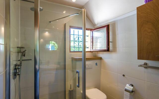 Beautiful Holiday Home in Aquitaine near the Forest