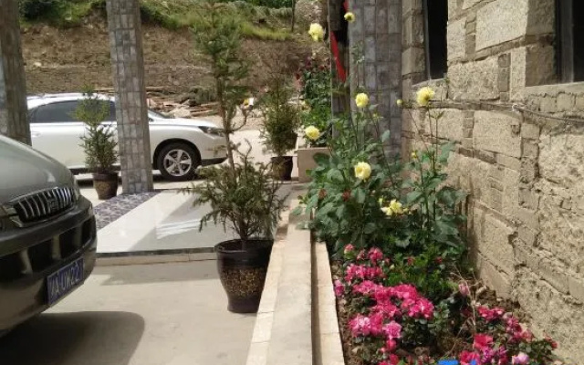 Hongyunge Hotel