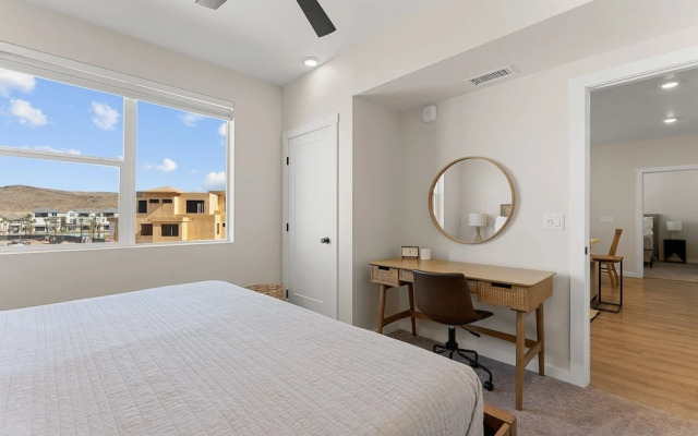 Lagoon Breeze 2 Bedroom Condo