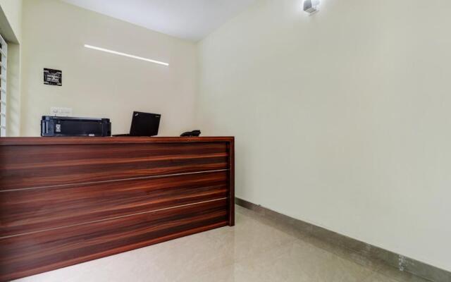 Itsy Hotels Rain Tulsi Stayz, Palarivattom Junction