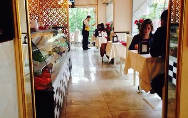 Pretty Sultanahmet Hotel