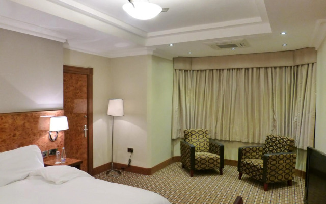 Pier Hotel