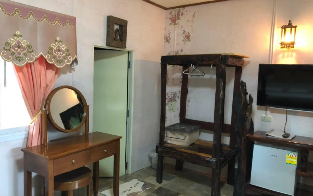 Saiyok River House