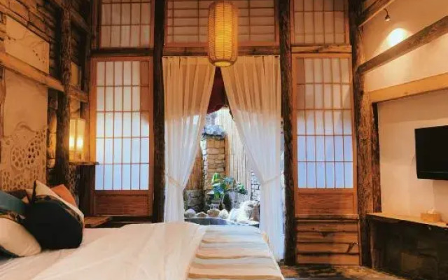 Yuntao Hotel
