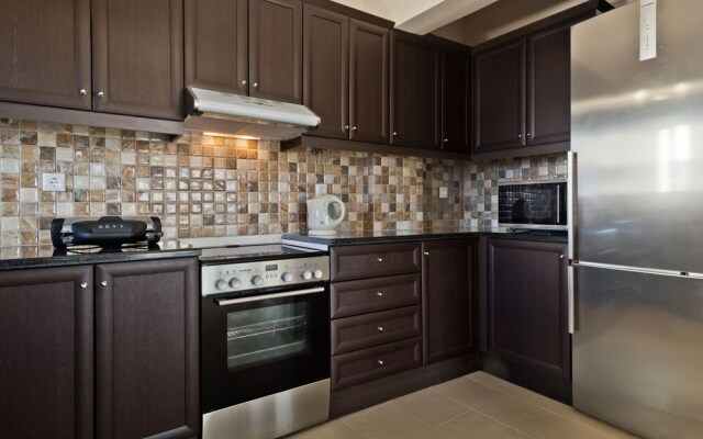 Lux SeaView Apartment
