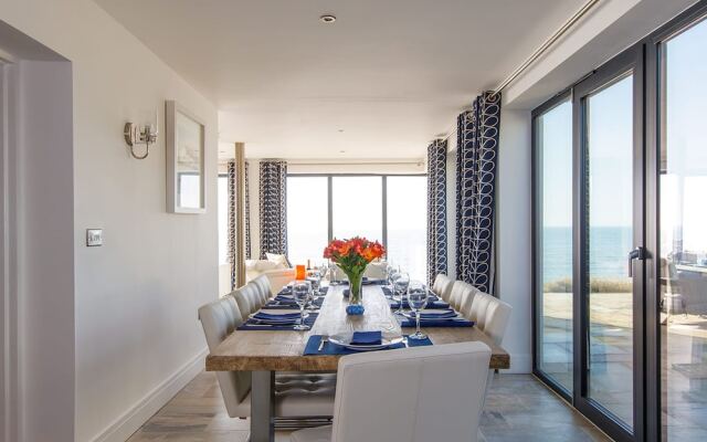 The Sea House - Ultimate Seafront Living Sunsets