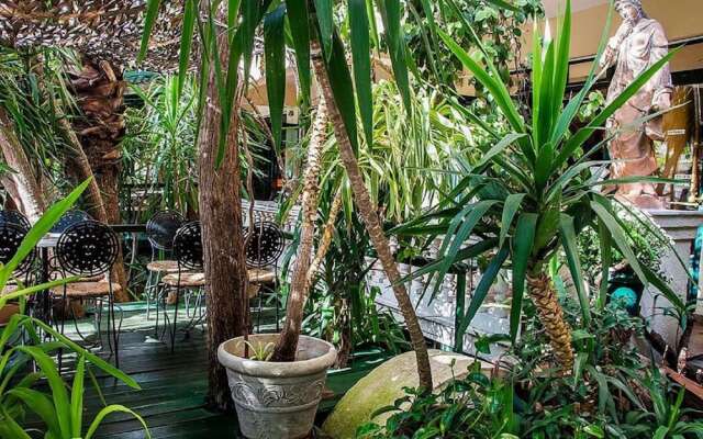 Tithora Athens Hostel