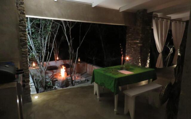 Foxy Crocodile Bush Lodge & Kruger Safari's - No Loadshedding