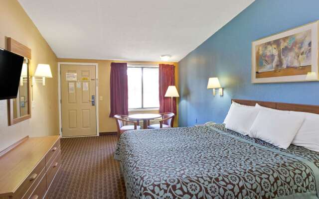 Days Inn by Wyndham Lawrenceville