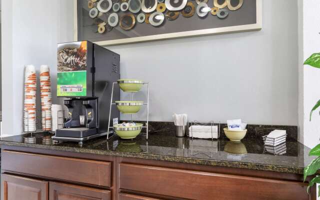 Quality Inn Oak Ridge