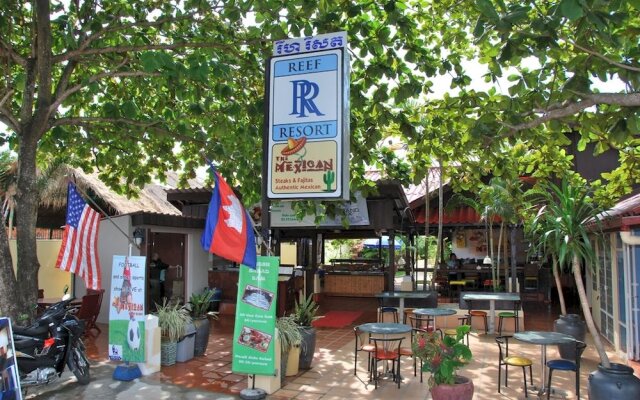 The Reef Seafood Grill & Boutique Resort