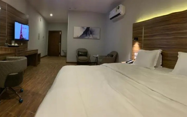 SAS RTL Hotel