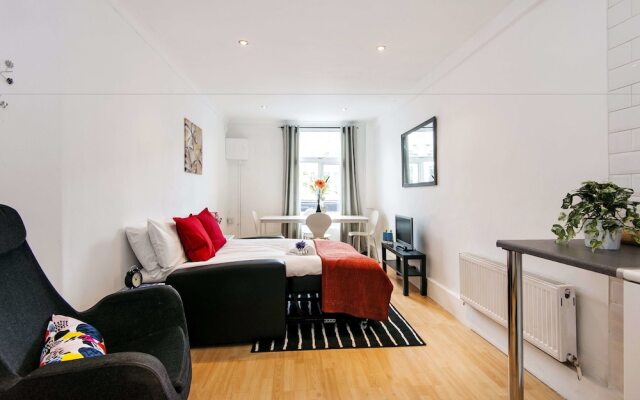 The Golborne Road Apartment - LBG