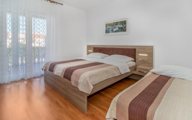 Stunning Apartment in Selce With Wifi and 2 Bedrooms