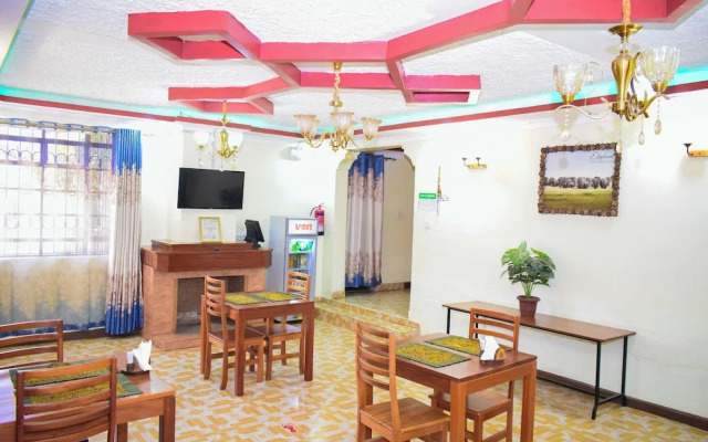 Leafy Park Villa