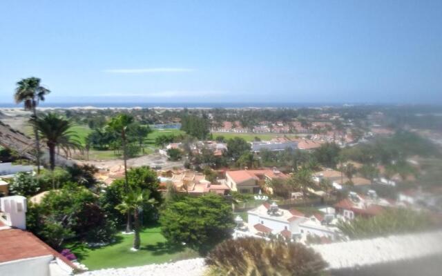 Bungalow con terraza y jardin privado en Maspalomas