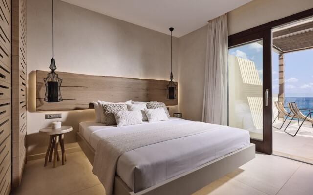 Melitina - Beautiful Waterfront 3 bed Room Villa