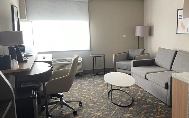 Holiday Inn & Suites Chicago - Downtown by IHG