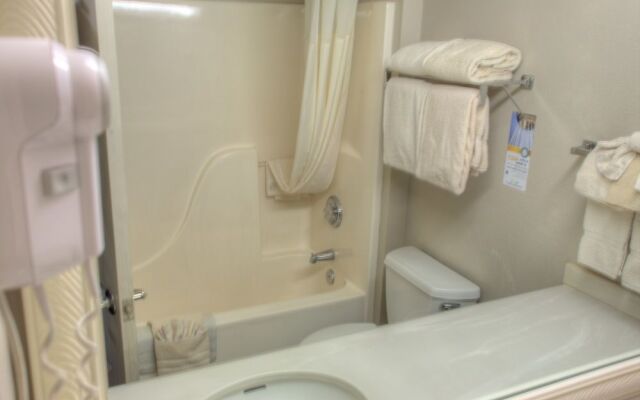 Quality Inn Ocean Shores
