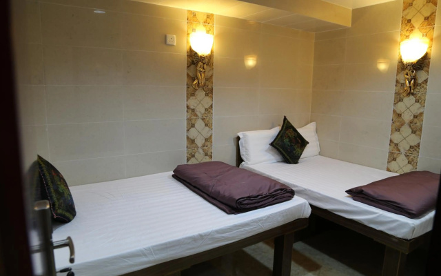 Australian Guest House – Guest Rooms – Hong Kong