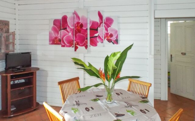 Villa With 2 Bedrooms in Pointe Noire, With Wonderful sea View, Privat