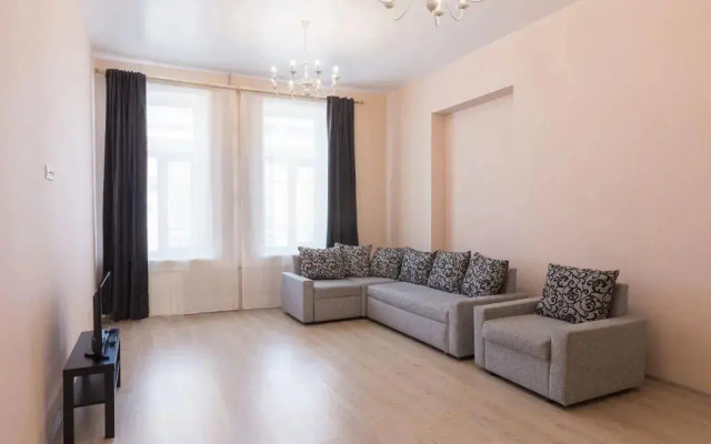Apartments on 79 Nevsky Prospekt