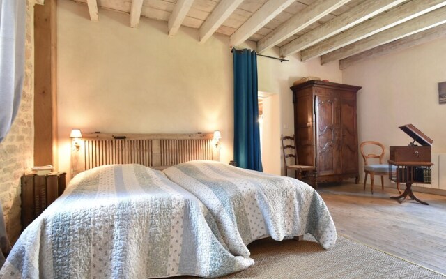 Pleasant House in Medieval Village, With Restaurants Within Walking Distance!