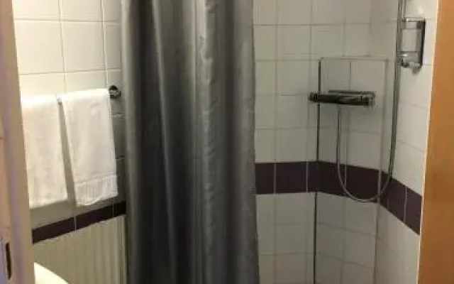 Lövåsgårdens Fjällhotell