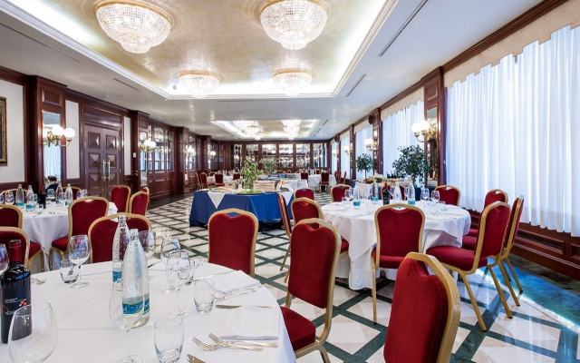 Royal Hotel Carlton